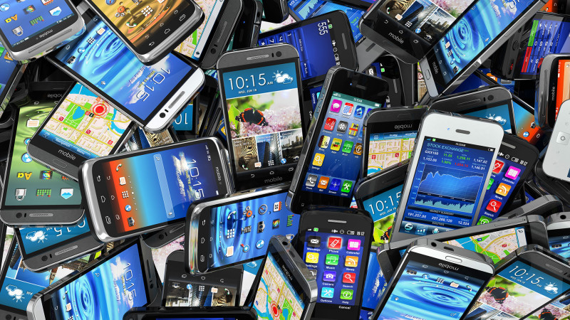 mobile-smartphones-pile-ss-1920-800x450.jpg