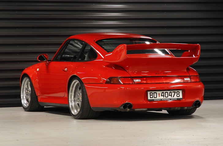 1996_Porsche_911_993_GT2_-_Flickr_-_The_Car_Spy_%2816%29.jpg
