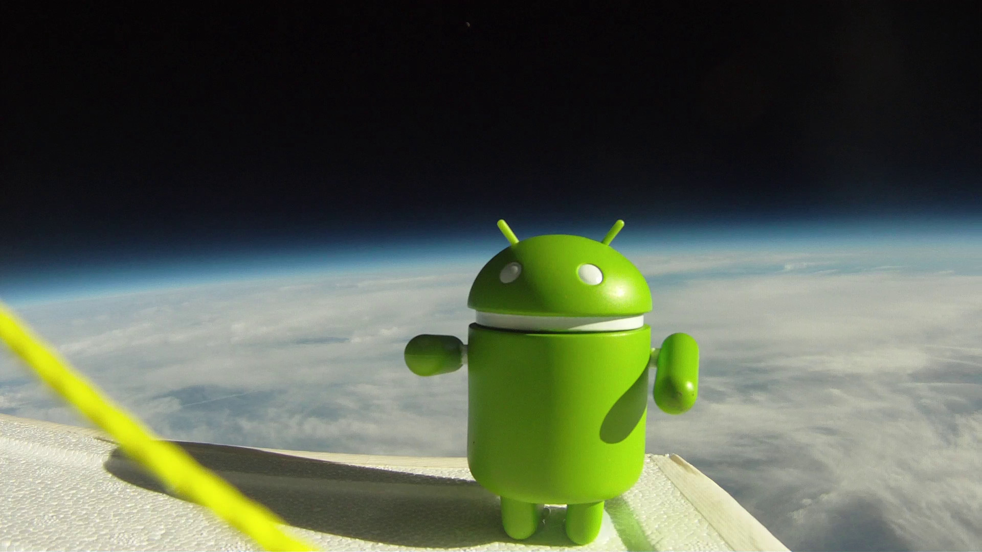 android-in-space.jpg