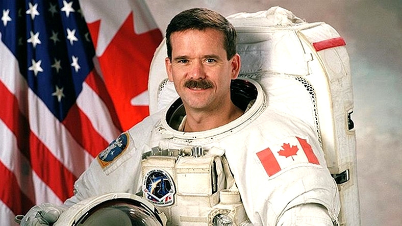 Dünyanın Çevresini 2650 Kere Dönen Kanadalı Astronot Uzayda Hayat Yok