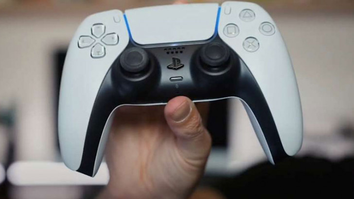 Sony'nin PS5 Kontrolcüsü ve Diğer PS5 Aksesuarları Ön Siparişe Açıldı (Türkiye Fiyatları Belli Oldu)