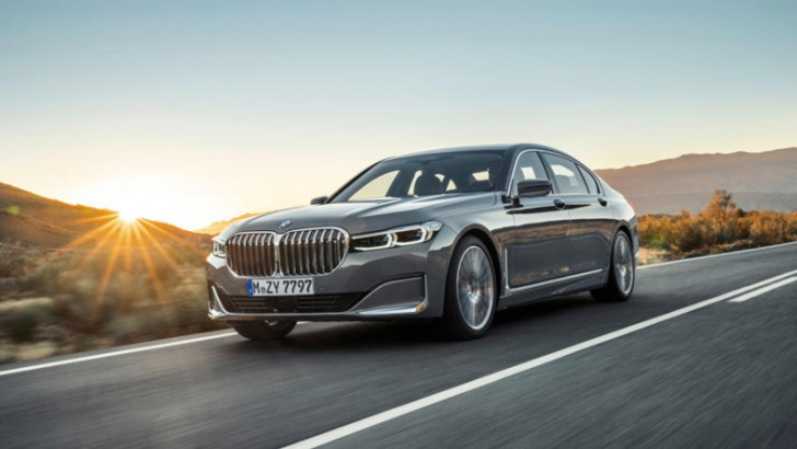 Çin'de Üretilen Çakma BMW 7 Serisi, Daha da Büyük Bir Izgaraya Sahip