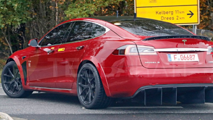 Musk: Tesla Model S Plaid, 100 km/s'ye 1,96 Saniyede Çıkan En Hızlı Araç Oldu