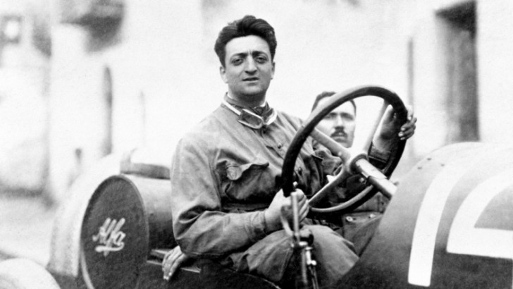 Kırmızıya Yeni Bir Anlam Katan Otomobil Efsanesi Enzo Ferrari'nin İlham Veren Hikayesi