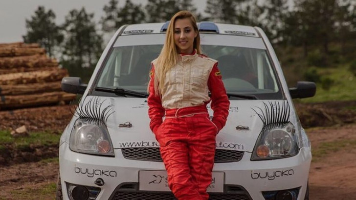 Türkiye'nin En Genç Kadın Ralli Şampiyonu Burcu Burkut Erenkul Röportajımız Yayında!