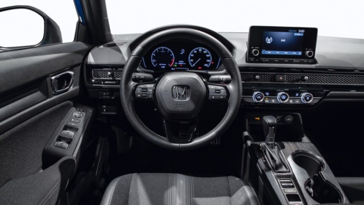 2022 Honda Civic'in Sürücüsünü Krallar Gibi Hissettirecek İç Mekan Fotoğrafları