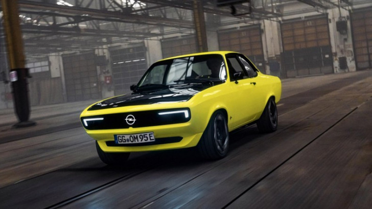 Opel, 50 Yıllık Otomobilini 'Elektrikle' Modernize Etti: Karşınızda Manta GSe [Video]
