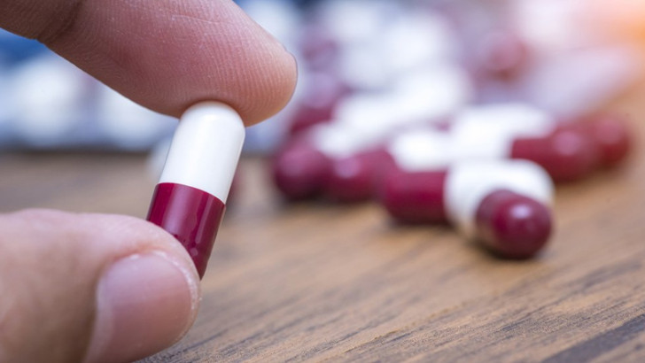 Hapı Yuttuk(!): Bilinçsiz Antibiyotik Kullanımının "Antibiyotik Kullanırken İki Kere Düşündürecek" Ölüm Oranı Açıklandı