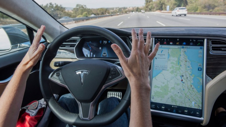 Tesla'dan Kazalarıyla Ünlenen Otopilot Teknolojisini Temize Çıkaracak Rapor: 'Otopilot Kullanılan Araçlar 8 Kat Daha Az Kaza Yapıyor'
