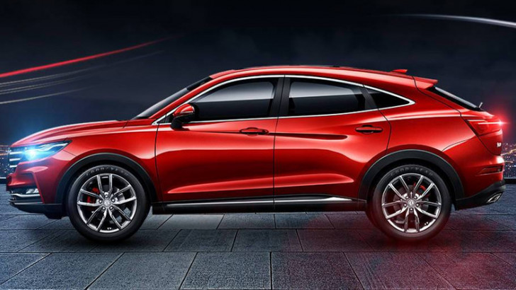 Çinli Otomobil Markası DFSK, Türkiye'ye Geliyor: 3 SUV ile Ticari Araç Satacak!