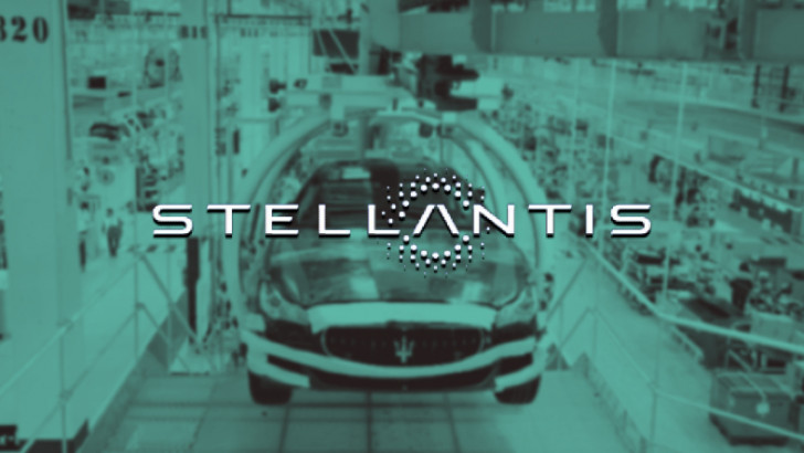 Renault’dan Sonra Stellantis de “Fabrikadan İkinci El Araba” Uygulamasına Başlıyor: Peugeot, Opel, Citroen ve Daha Birçok Markayı İçerecek!