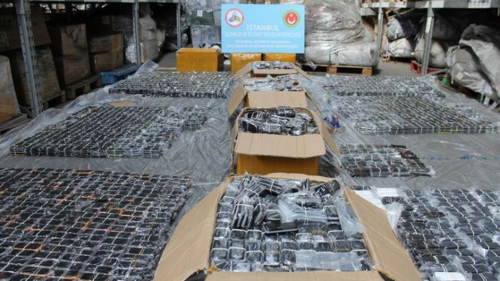 170 TL’den 500 TL’ye Yükselen Cep Telefonu Kayıt Harcına Bir Zam Daha