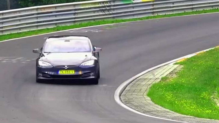 İddia: Tesla, Nürburgring’de Porsche’nin Elektrikli Araba Rekorunu Ele Geçirdi
