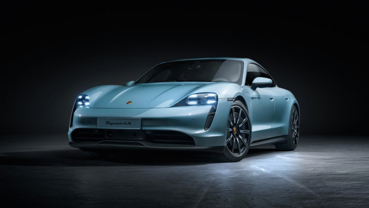 Porsche, Tamamen Elektrikli  Olan Uygun Fiyatlı Otomobili Taycan 4S'i Tanıttı