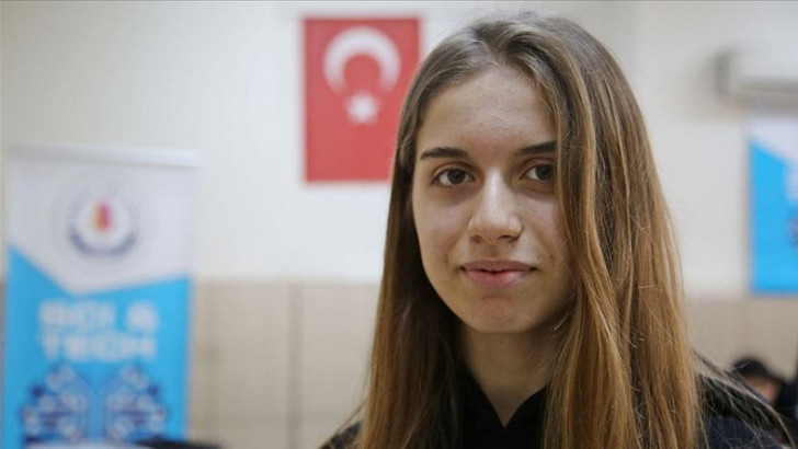 Manisa'da Bir Lise Öğrencisi, Yüz Tanıma ile Yoklama Projesi Geliştirdi