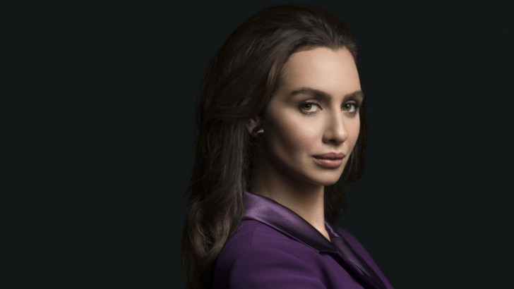 Instagram, Oyuncu Birce Akalay’ın Fotoğrafını Çıplaklık Gerekçesiyle Kaldırdı