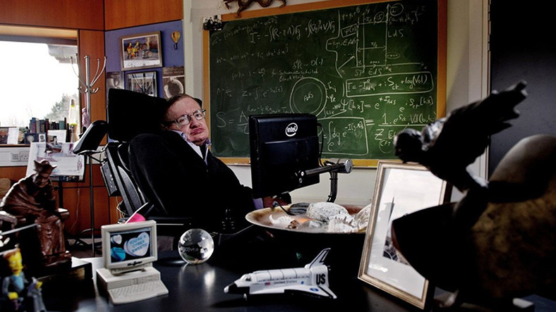 stephen-hawking-mirasi-paylasildi-1622535454.jpg