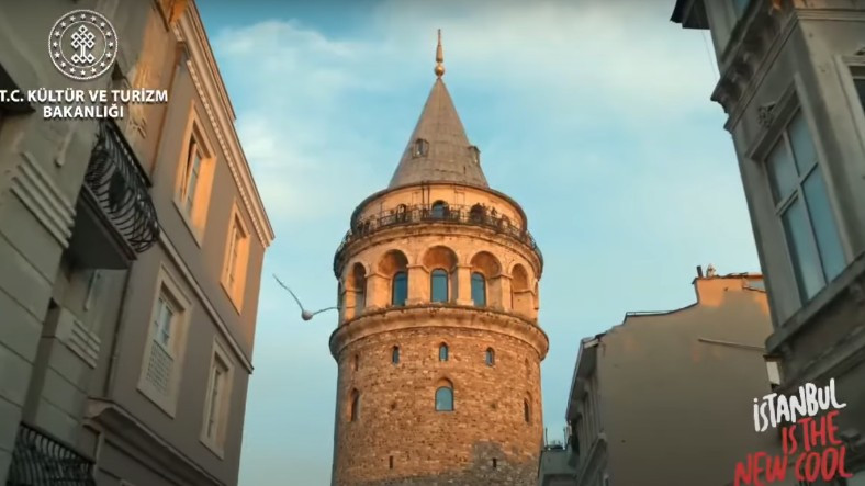 İstanbul’un “Biz Paralel Evrende miyiz?” Diye Düşündüren Tanıtım Videosu Yayınlandı