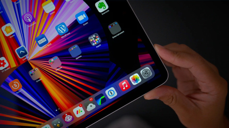 Ünlü Apple Analistine Göre 2022 iPad Air’larda OLED Değil, Yine LCD Ekran Kullanılacak