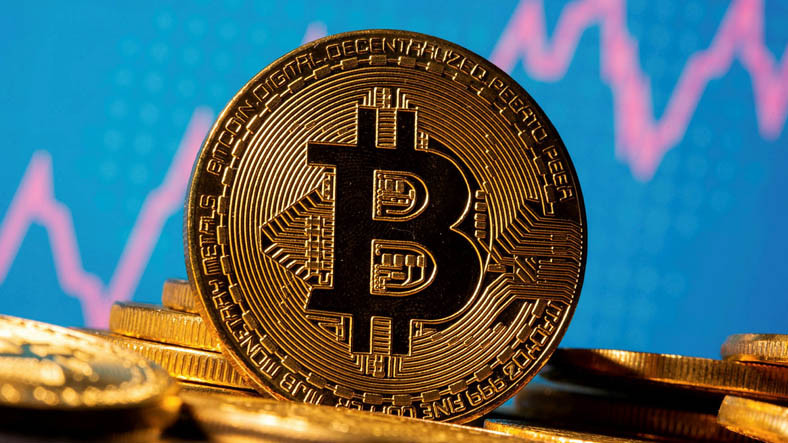 Balinalar Geri mi Dönüyor: Bitcoin, Tüm Zamanların En Yüksek Değerinin Kıyısından Döndü