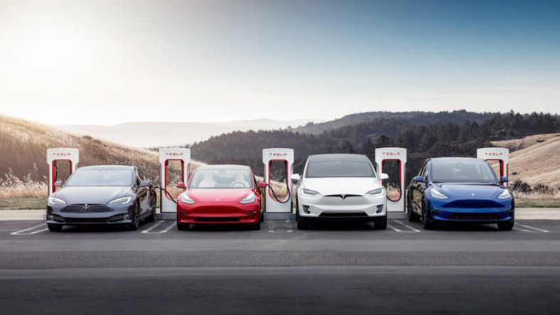 Zam Değil, Fiyat Güncellemesi: Tesla, 4 Modelinin Fiyatında Artış Yaptı