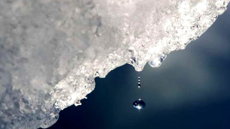 Küresel Isınma Kuzey Kutbu’nu Kaplayan Buzulları 3 Kat Daha Hızlı Eritiyor
