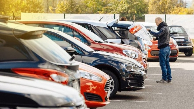 İkinci El Online Otomobil Pazar Raporu Açıklandı: Araç Satışları da Fiyatları da Yükseldi