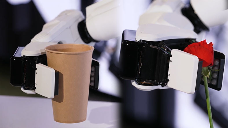 Robotlarda Artık Orantısız Güç Yok: Sony, Bir Robotun Çiçek Bile Tutabilmesini Sağlayan Yeni Teknolojisini Tanıttı