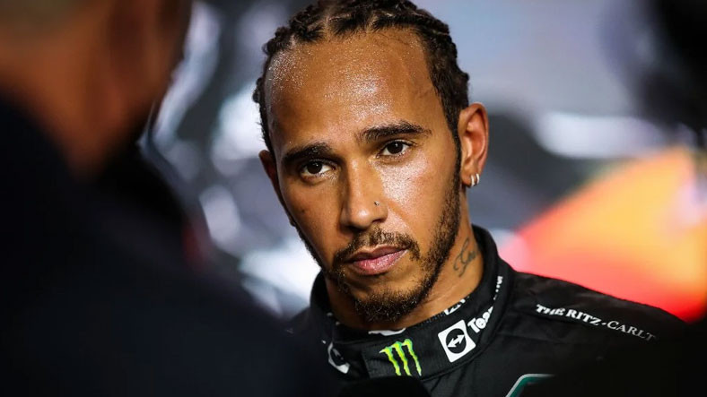 Formula 1 Şampiyonluğunu Son Turda Kaybeden Lewis Hamiltonın Neden Sessizliğe Büründüğü Açıklandı