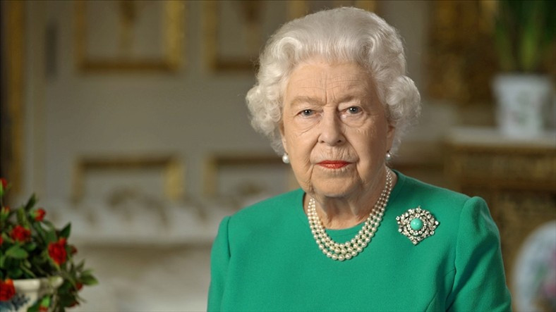 Birleşik Krallık Kraliçesi II. Elizabeth COVID-19a Yakalandı