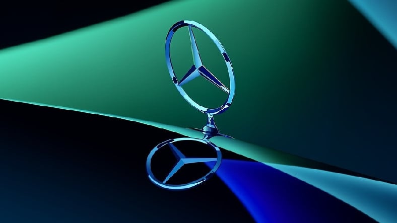 Mercedes-Benz, Frenlerdeki Bir Sorun Sebebiyle Yüz Binlerce Aracını Geri Çağırıyor
