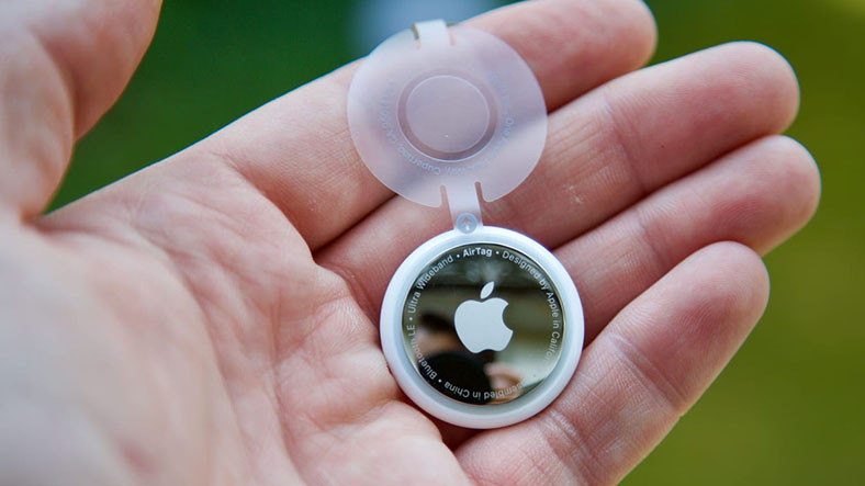 Yüklü Miktarda Eşya Çalan Hırsız, Apple’ın Takip Cihazı AirTag Sayesinde Yakalandı