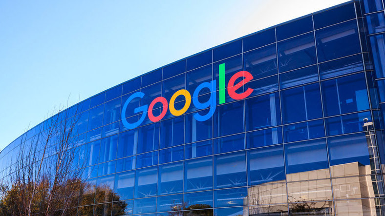 Google Patronu, Çalışanlarını Üstü Kapalı Tehdit Etti: Aç Gibi Çalışmalıyız...