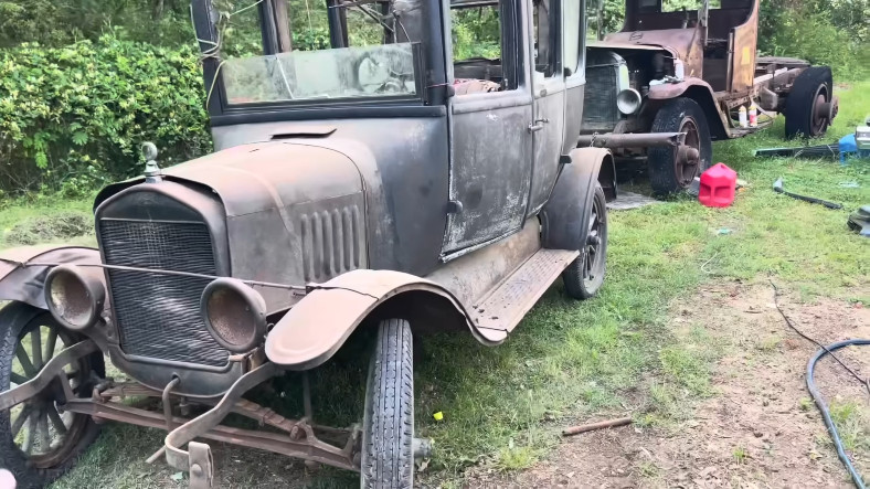 Bir Ford Model T, 74 Yıl Aradan Sonra Hayata Döndürüldü [Video]