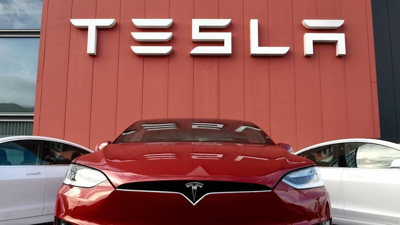 Tesla’dan Emniyet Kemeri Nedeniyle Geri Çağırma Programı