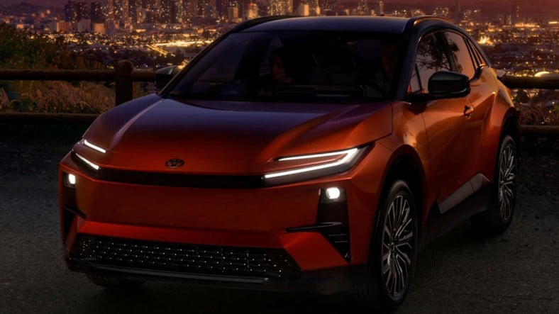 Hibrite Veda: 2026 Model Toyota C-HR, Tam Elektrikli Motor ile Tanıtıldı