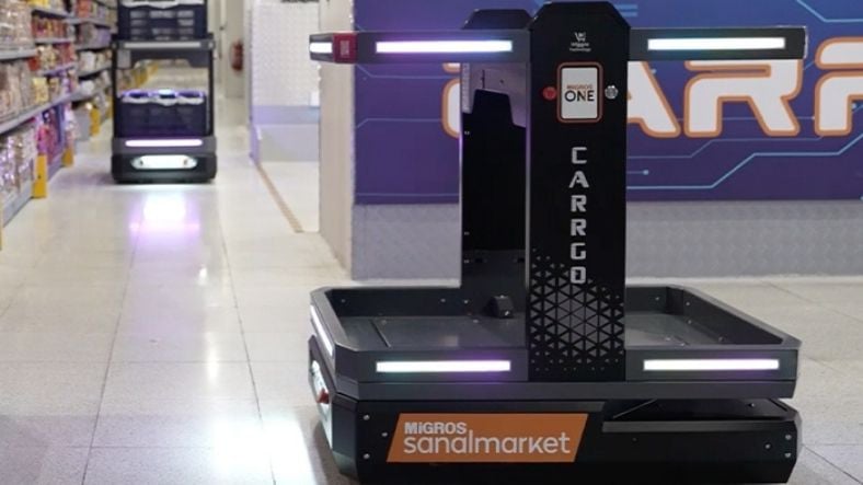 Migros'tan Yerli Robotlarla Sipariş Toplamada Yeni Dönem