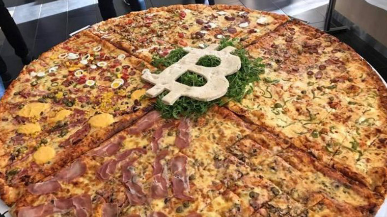 2010’da 10.000 Bitcoin ile 2 Pizza Alan Adam!