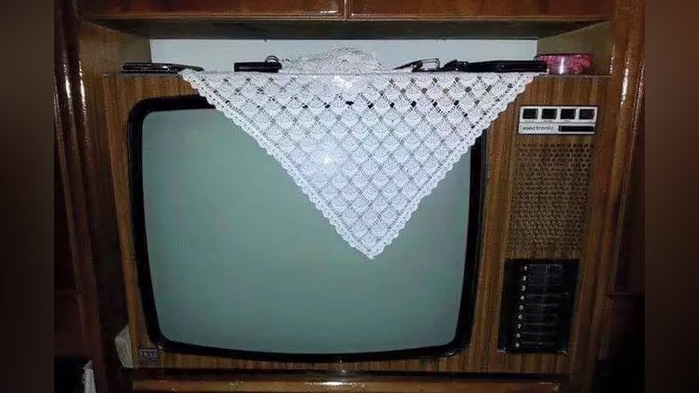 eski siyah beyaz yayınları televizyon ile ilgili görsel sonucu