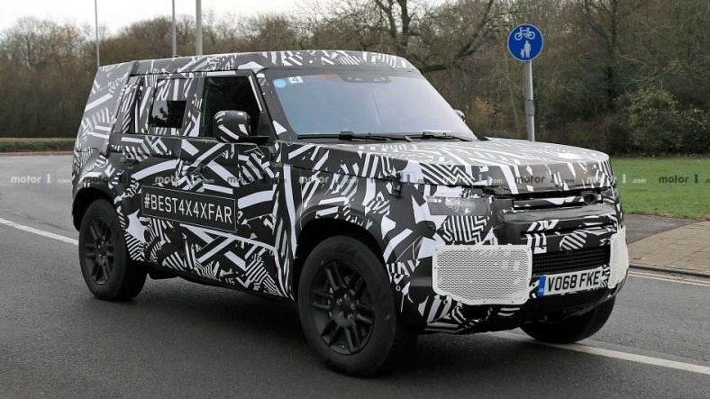 Land Rover 2019'da Piyasaya Sürülmesi Beklenen Defender Modelinin Fotoğrafını Paylaştı