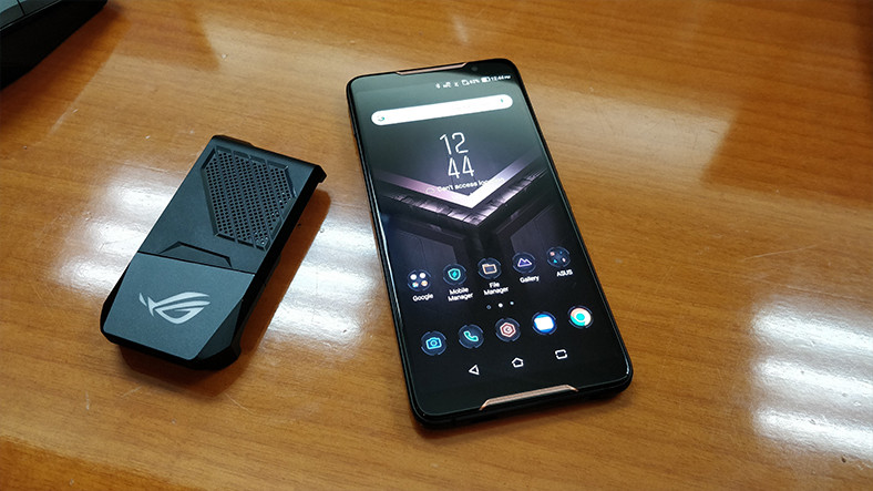 Asus ROG Phone Android Pie Güncellemesini Alıyor