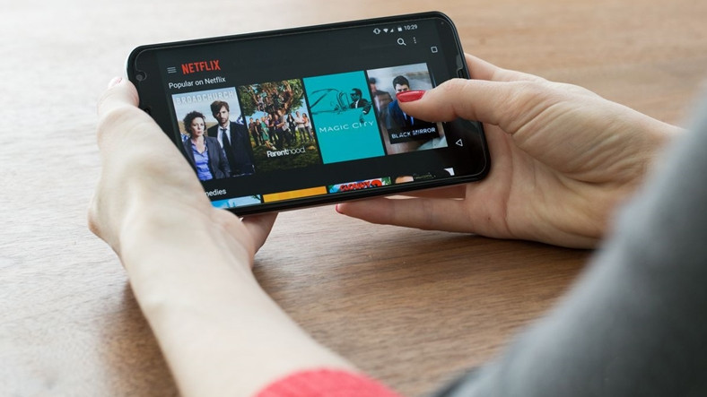 Netflix Uygun Fiyatlı Bir Mobil Paket Test Ediyor
