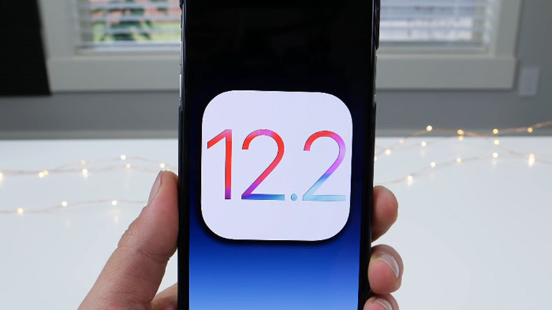 iOS 12.2 Güncellemesi Bataryayı Nasıl Etkiliyor? (Video)