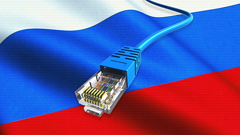 Rusya'yı Küresel İnternet Ağından Çıkaracak Yasa İmzalandı