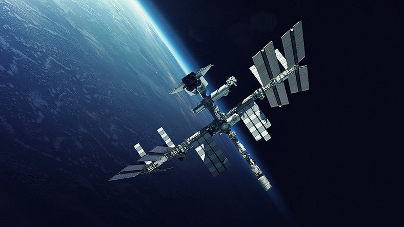 NASA Yeni Uzay İstasyonunun İlk Parçasını Üretmek İçin Uydu Üreticisi