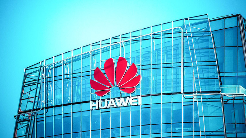 Huawei, ABD'den Parça Almadan Telefon Üretebilir mi?
