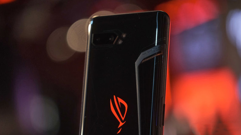 GTA 5 Açar mı Dedirten Özelliklere Sahip Asus ROG Phone