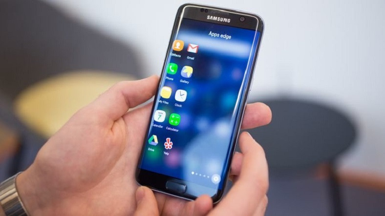 Galaxy S7 ve S7 Edge İçin Yeni Güvenlik Paketi Yayınlandı