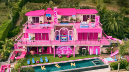 Barbie'nin Uğruna Pembe Boya Stoğu Biten Rüya Evi, Gerçek Hayatta İnşa Edildi: İki Gün Ücretsiz Kalınabilecek!