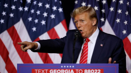 Meta, Trump'ın Facebook ve Instagram Hesabındaki Kısıtlamaları Kaldırdı